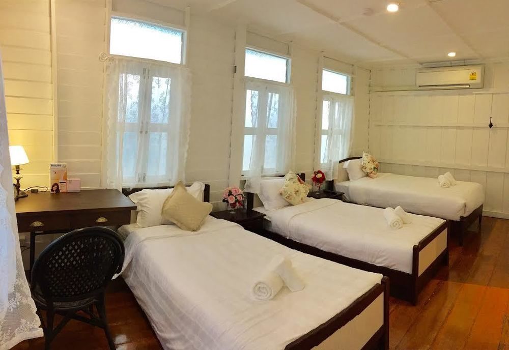 Baankachitpan Bangkok Hotel Екстер'єр фото