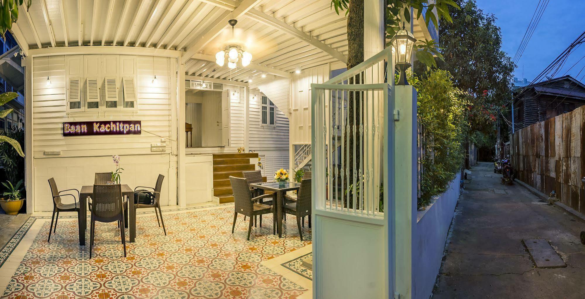 Baankachitpan Bangkok Hotel Екстер'єр фото