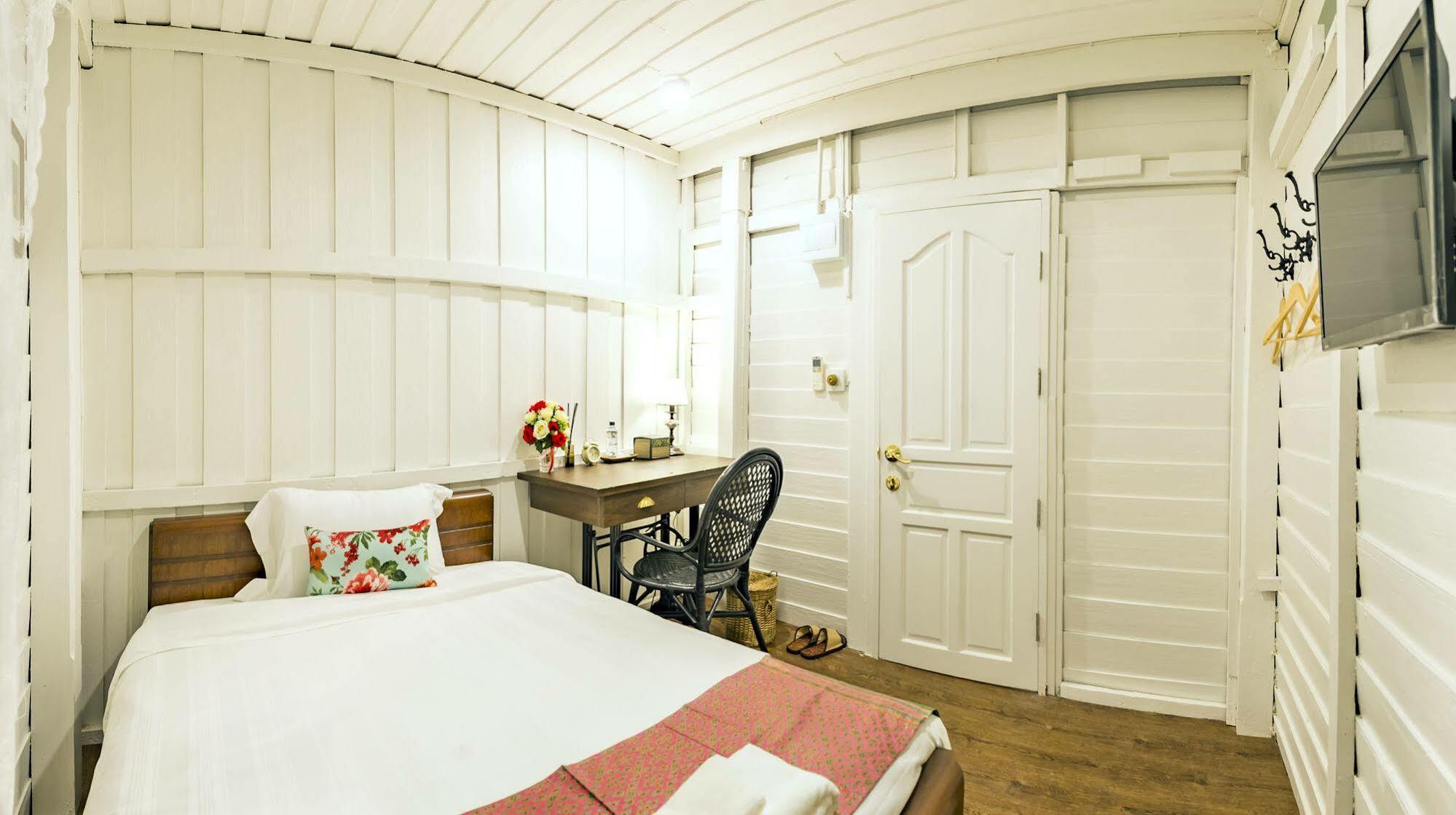 Baankachitpan Bangkok Hotel Екстер'єр фото