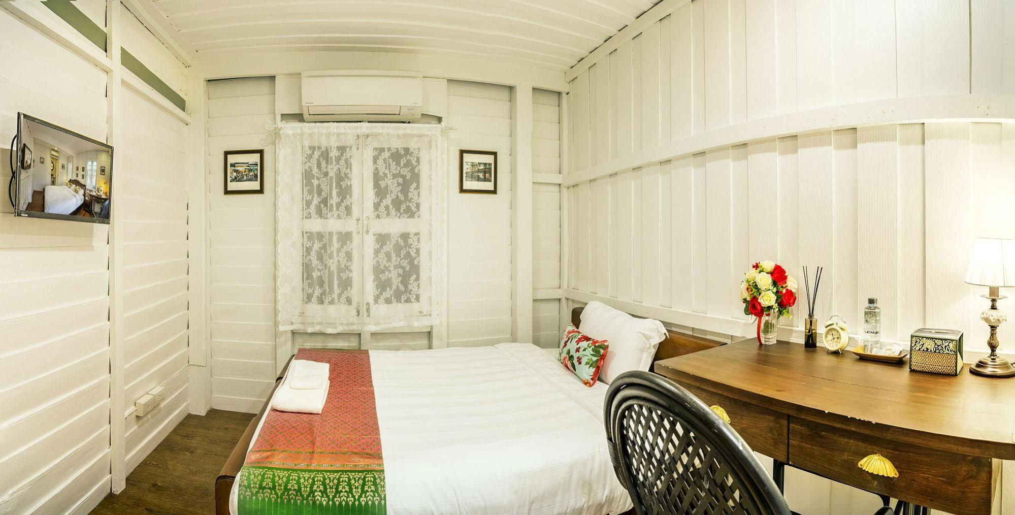 Baankachitpan Bangkok Hotel Екстер'єр фото