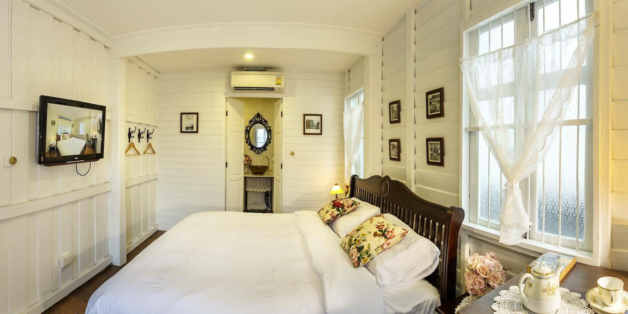 Baankachitpan Bangkok Hotel Екстер'єр фото